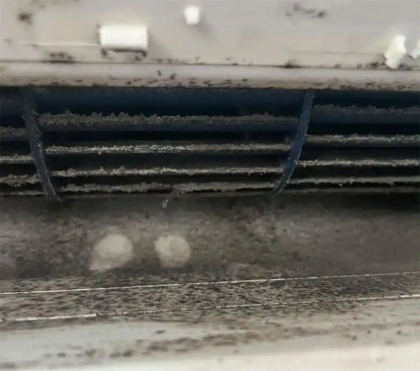 商洛市空调吹的风有股烧焦味是怎么回事